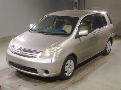 TOYOTA RAUM