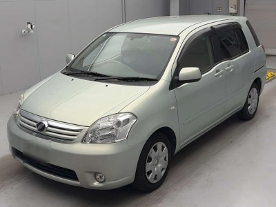 TOYOTA RAUM