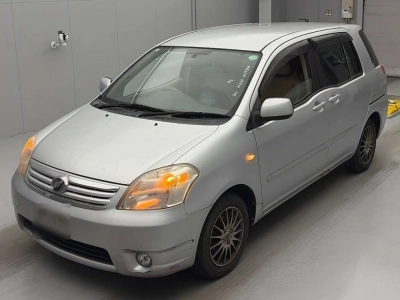 TOYOTA RAUM