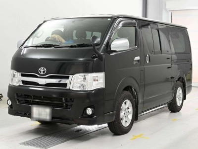 TOYOTA HIACE VAN