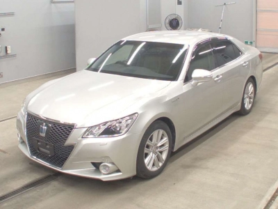 TOYOTA CROWN HYBRID