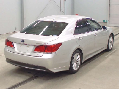 TOYOTA CROWN HYBRID