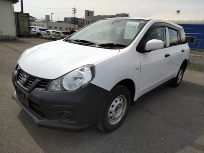 NISSAN AD