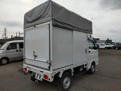NISSAN NT100 CLIPPER