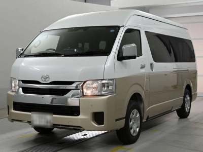 TOYOTA HIACE WAGON