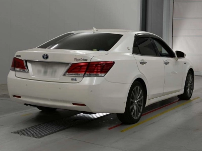 TOYOTA CROWN HYBRID
