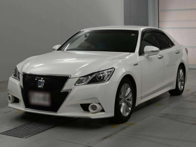 TOYOTA CROWN HYBRID
