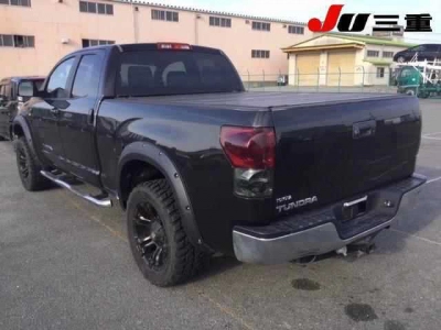 TOYOTA TUNDRA