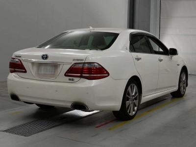 TOYOTA CROWN HYBRID
