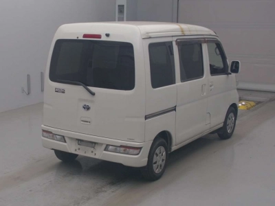 TOYOTA PIXIS VAN