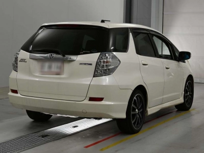 HONDA FIT SHUTTLE HYBRID