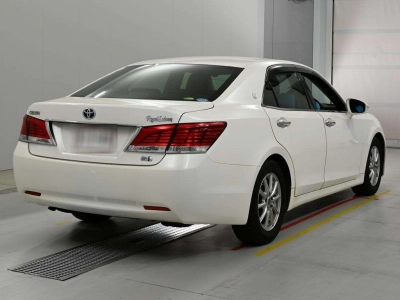 TOYOTA CROWN HYBRID
