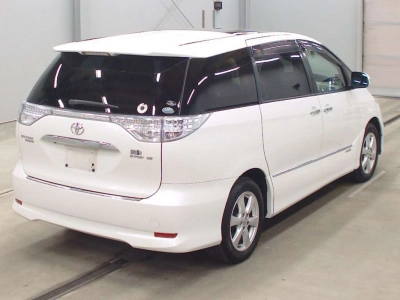 TOYOTA ESTIMA HYBRID