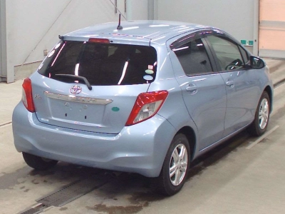 TOYOTA VITZ