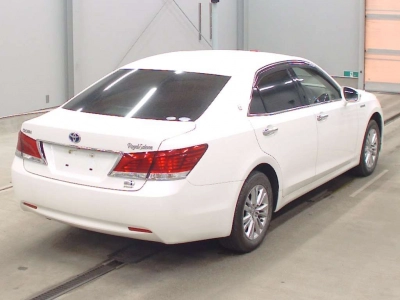 TOYOTA CROWN HYBRID