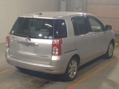 TOYOTA RAUM