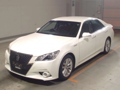 TOYOTA CROWN HYBRID