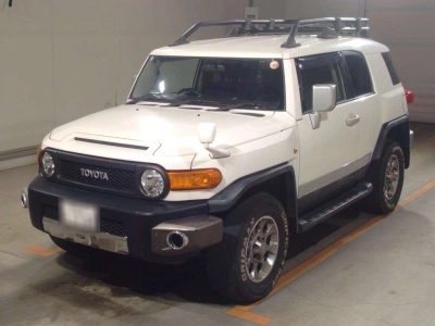 TOYOTA FJ CRUISER