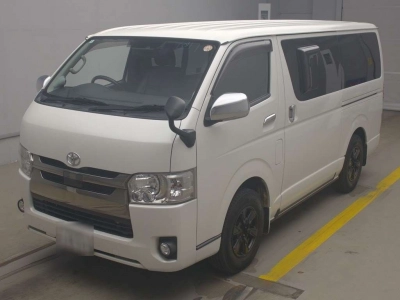TOYOTA REGIUS VAN