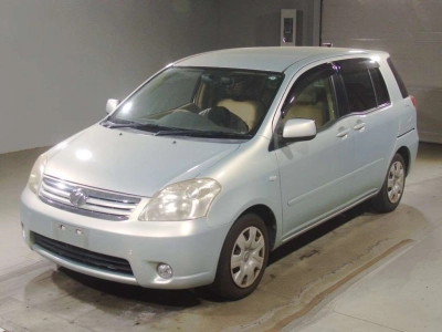 TOYOTA RAUM