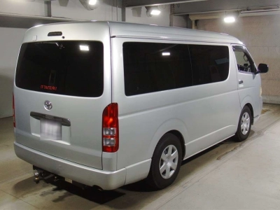 TOYOTA HIACE WAGON