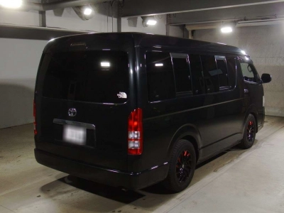 TOYOTA HIACE WAGON