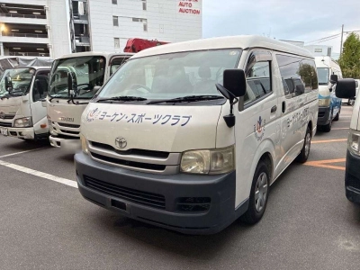 TOYOTA HIACE WAGON