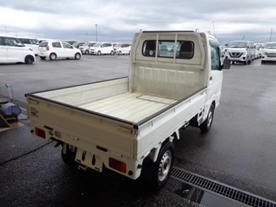 NISSAN NT100 CLIPPER