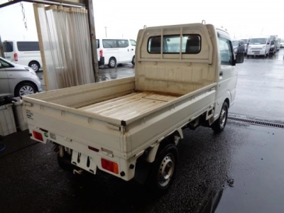 NISSAN NT100 CLIPPER