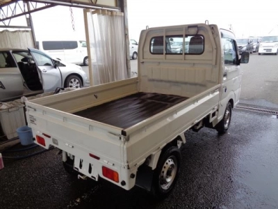 NISSAN NT100 CLIPPER