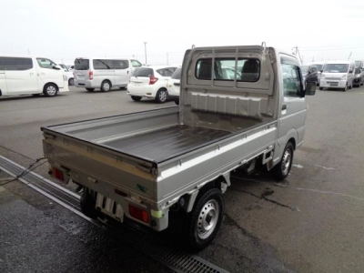 NISSAN NT100 CLIPPER