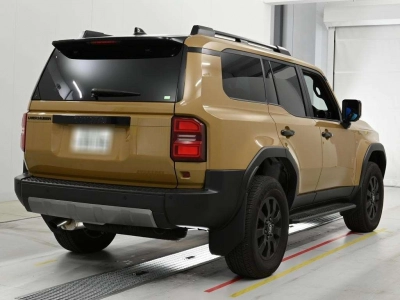 TOYOTA LAND CRUISER 250