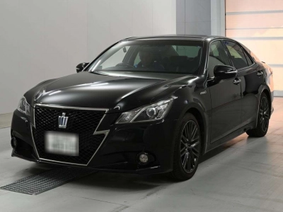 TOYOTA CROWN HYBRID