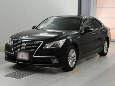 TOYOTA CROWN HYBRID
