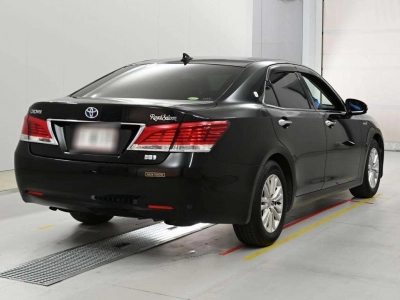 TOYOTA CROWN HYBRID