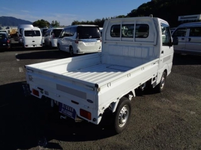 NISSAN NT100 CLIPPER