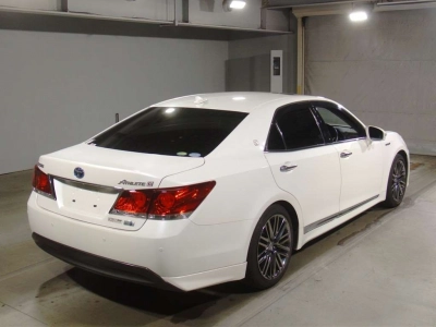 TOYOTA CROWN HYBRID