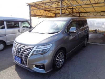 NISSAN ELGRAND
