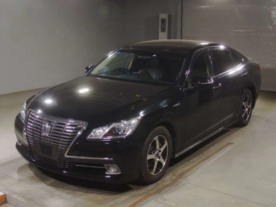 TOYOTA CROWN HYBRID