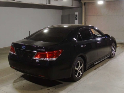 TOYOTA CROWN HYBRID