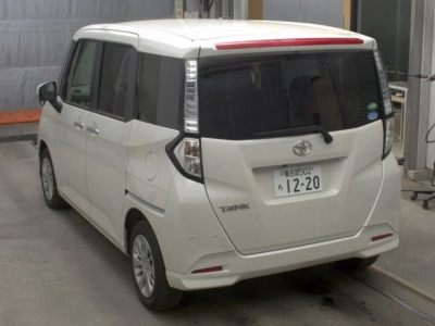 TOYOTA TANK