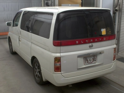 NISSAN ELGRAND