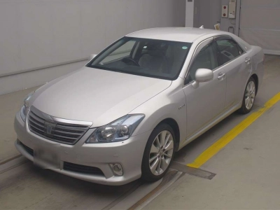 TOYOTA CROWN HYBRID