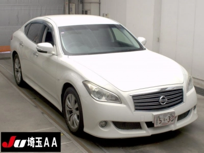 NISSAN FUGA