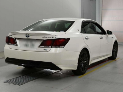 TOYOTA CROWN HYBRID