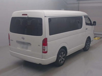 TOYOTA HIACE WAGON