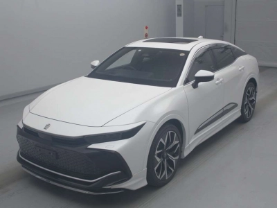 TOYOTA CROWN CROSSOVER