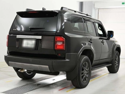 TOYOTA LAND CRUISER 250