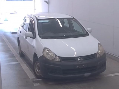 NISSAN AD