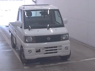 NISSAN CLIPPER TRUCK